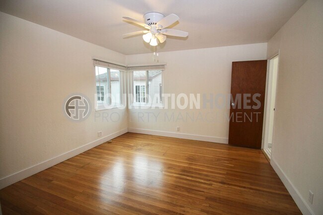 Building Photo - Spacious Single-Level 4BD/2BA Home in Terra Linda - FOUNDATION