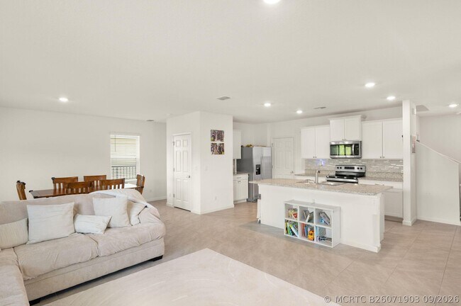 Building Photo - 10764 SW Vasari Way
