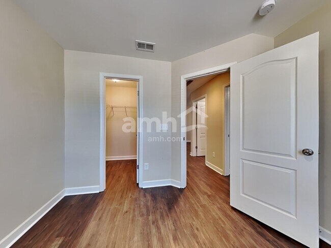 Building Photo - 120 Maywood Drive