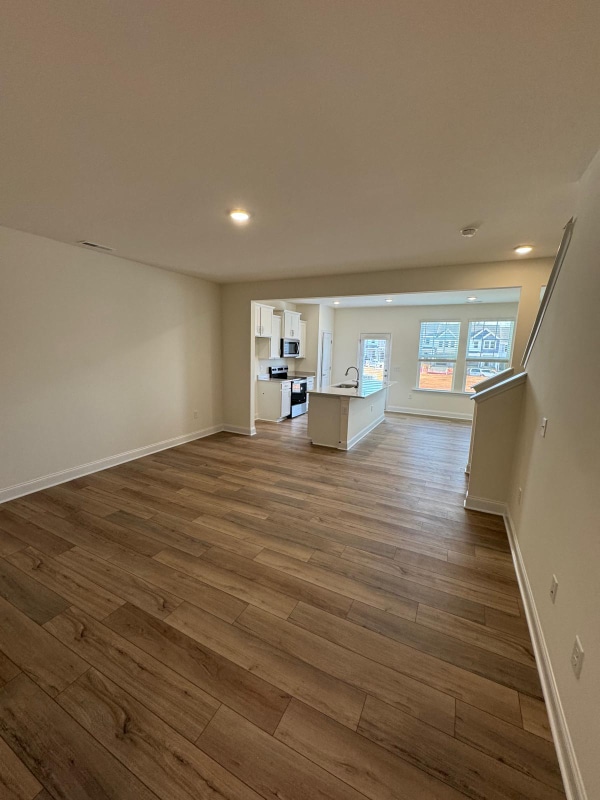 Building Photo - 49 Lavender Ln