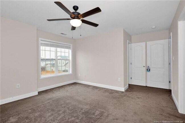Building Photo - 313 Fountain Grove Dr