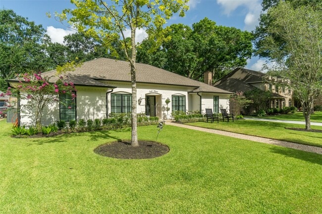 Building Photo - 815 Thornvine Ln