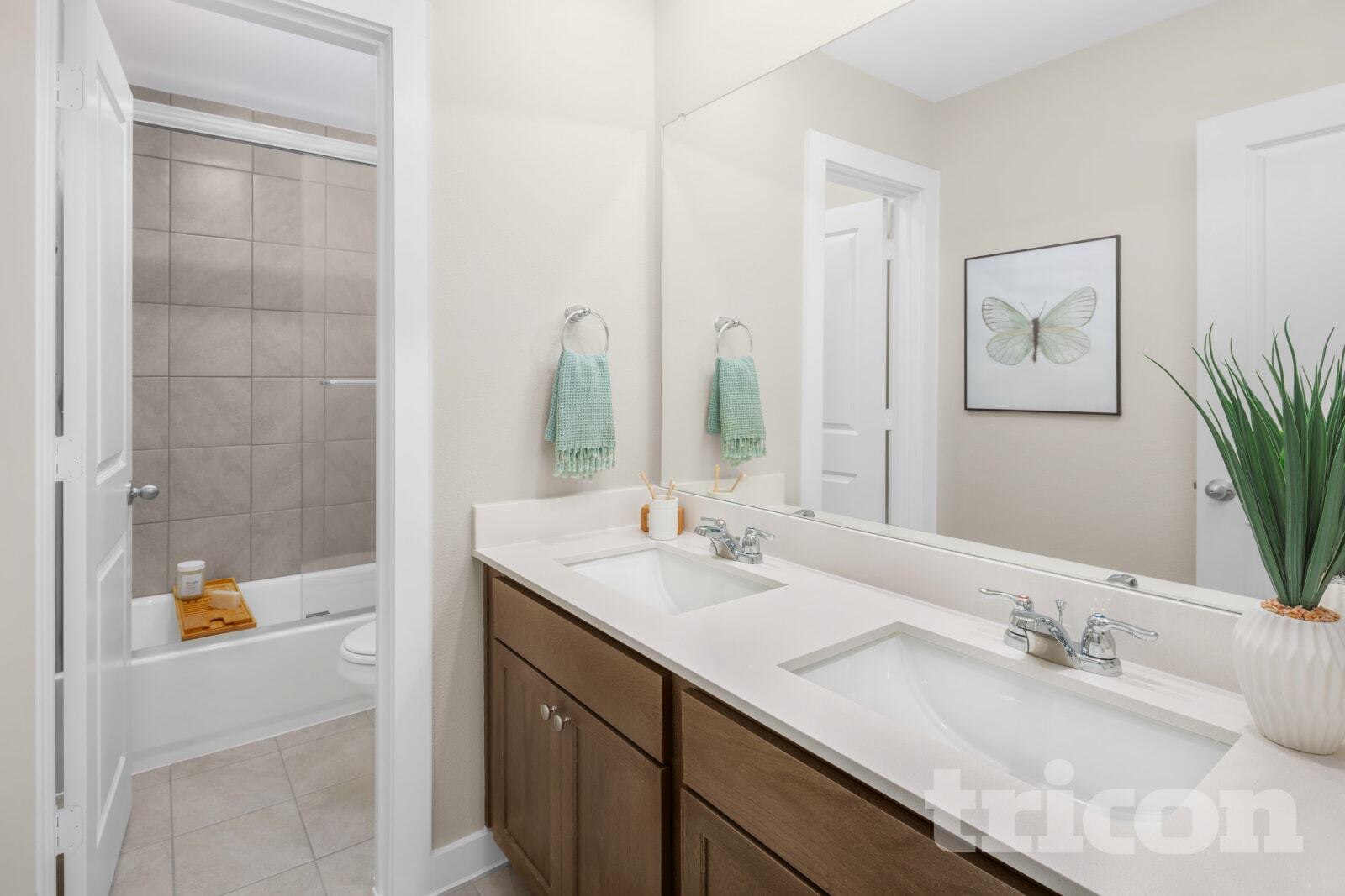 Building Photo - 718 Lacewing Dr