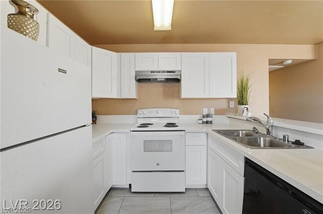 Building Photo - 2982 Juniper Hills Blvd