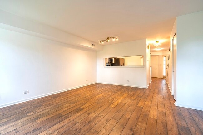 Building Photo - 514 E Windgate Ct