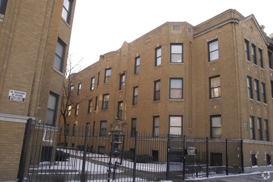 South Drexel Apartments - 4611 South Drexel Blvd