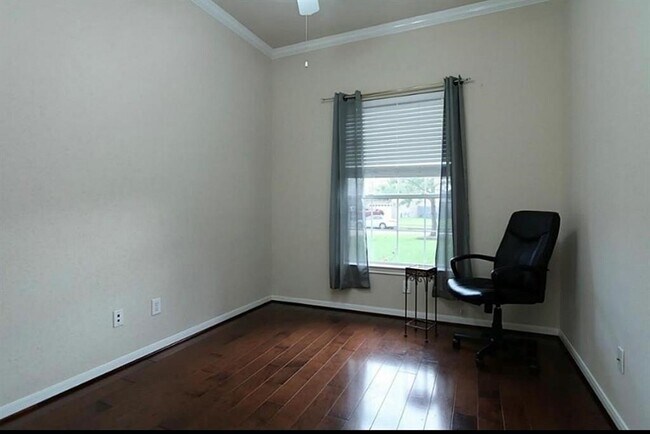 Building Photo - 5023 Logans Landing Ln