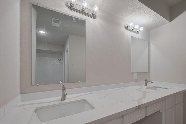 Building Photo - 22323 N Rebecca Burwell Ln