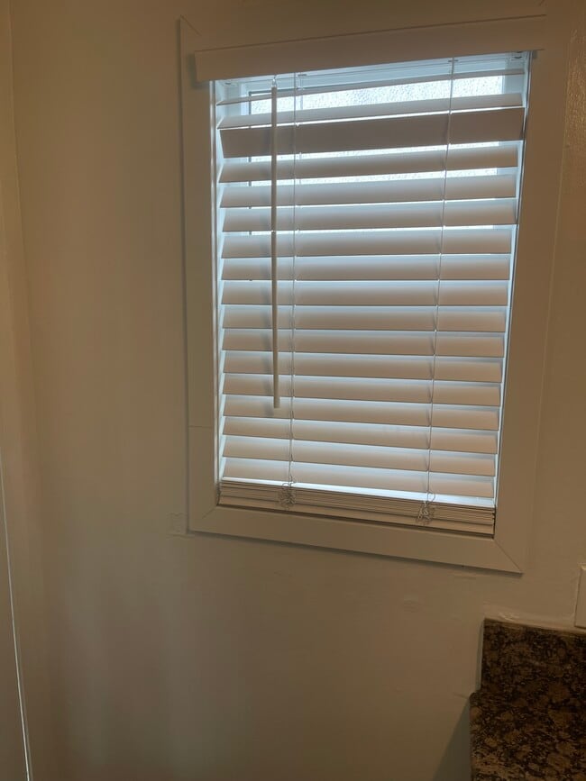 Building Photo - 3750 Clarington Ave