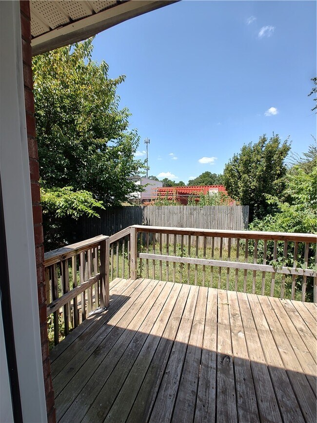 Building Photo - 4096 Delmon Ln