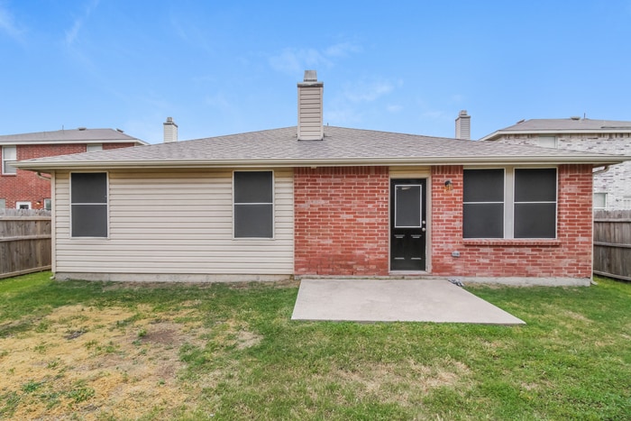 Building Photo - 16516 Woodside Dr