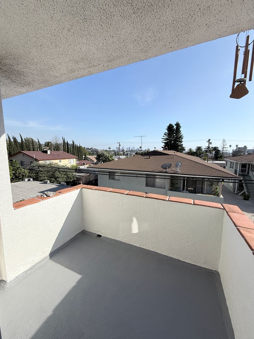 Building Photo - 4432 Franklin Ave