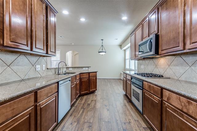 Building Photo - 11233 Seguin Dr