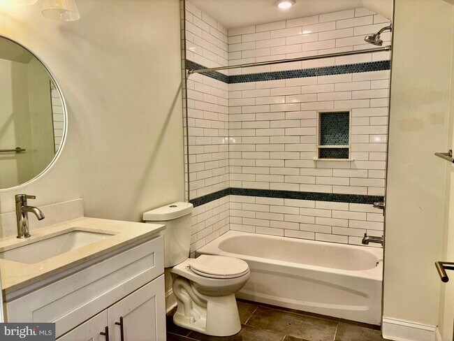 Building Photo - 509 Gorgas Ln