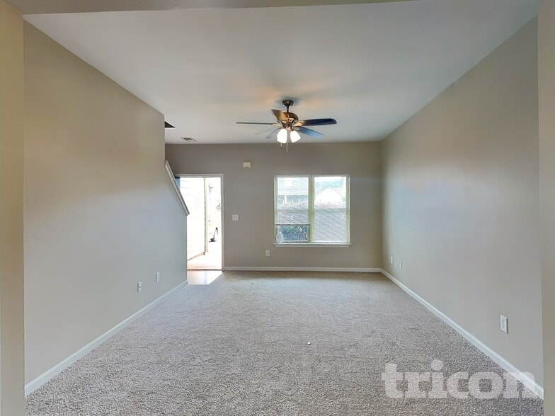 Building Photo - 76 Wyndham Ct