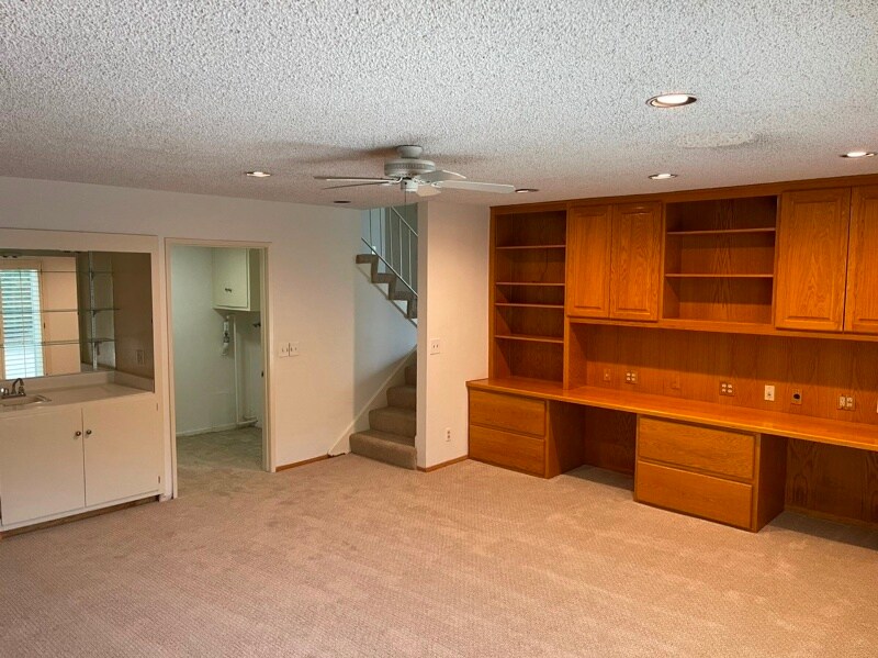 Building Photo - 22913 Juniper Ave