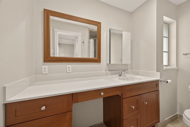 Building Photo - 3314 Westridge St