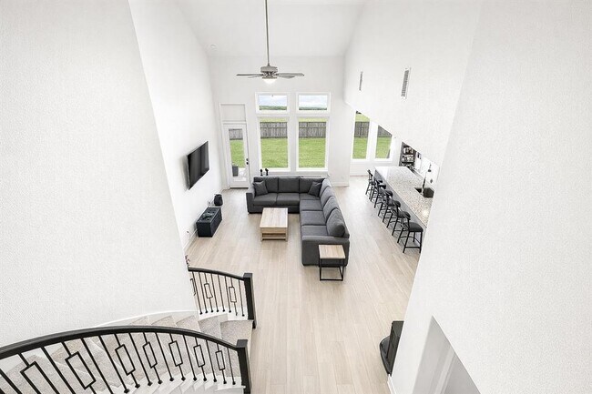 Building Photo - 6401 Velvet Leaf Ln