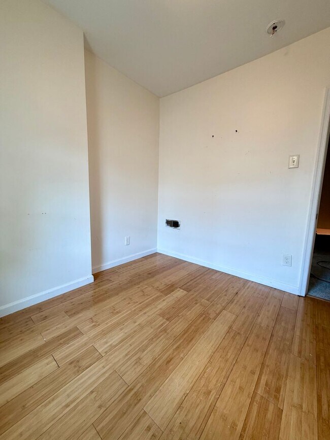 Building Photo - 2018 S Croskey St