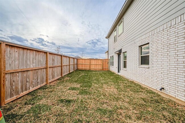 Building Photo - 31139 Mahogany Fir Trl