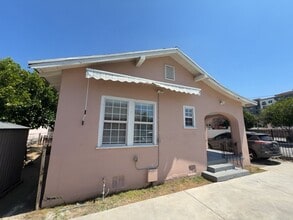 Building Photo - 328