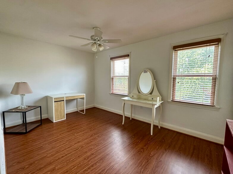 Second Bedroom - 1745 Amuskai Rd