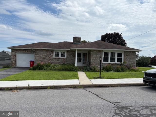 Primary Photo - 402 Spruce St