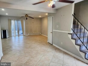 Building Photo - 422 Via Cascata Dr