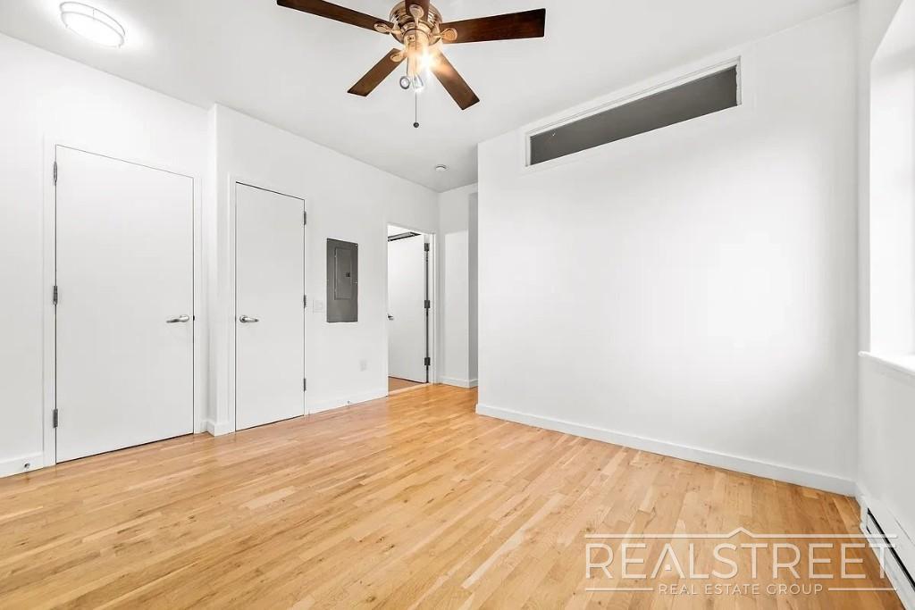 Building Photo - Modern 2-Bedroom Apartment with Private Balcony in Prime Bushwick