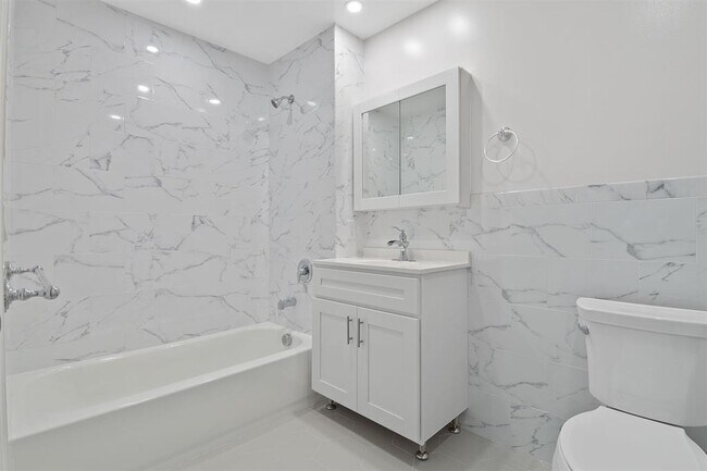 Building Photo - 311-315-315 West Side Ave