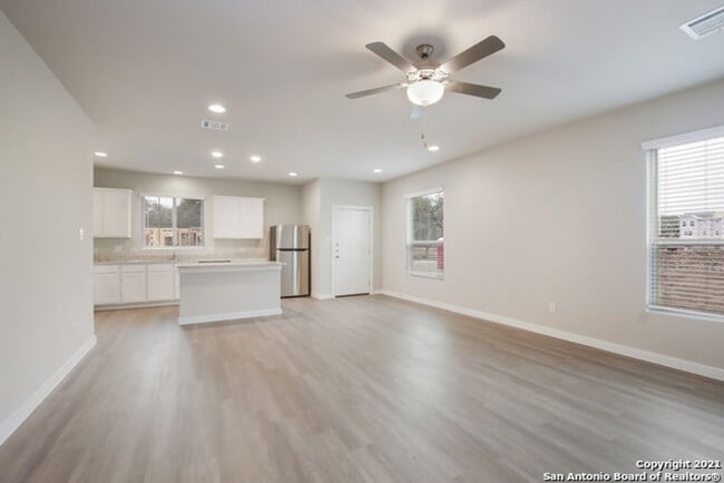 Building Photo - 1 month free APRIL at Stadium Pointe- Tucked Away & Spacious in Northwest SA