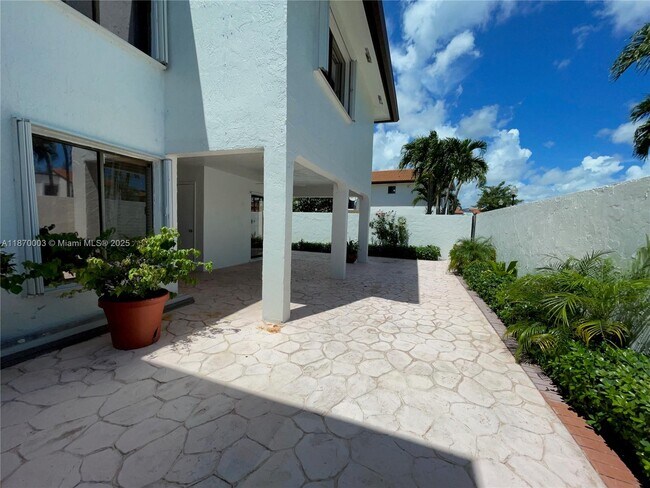 Building Photo - 16476 SW 76th St