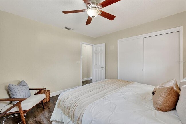 Building Photo - 11119 Temple Ave