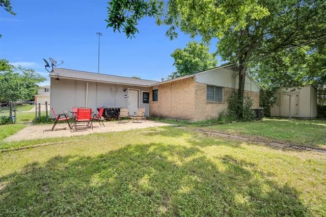 Building Photo - 7617 Texridge Dr