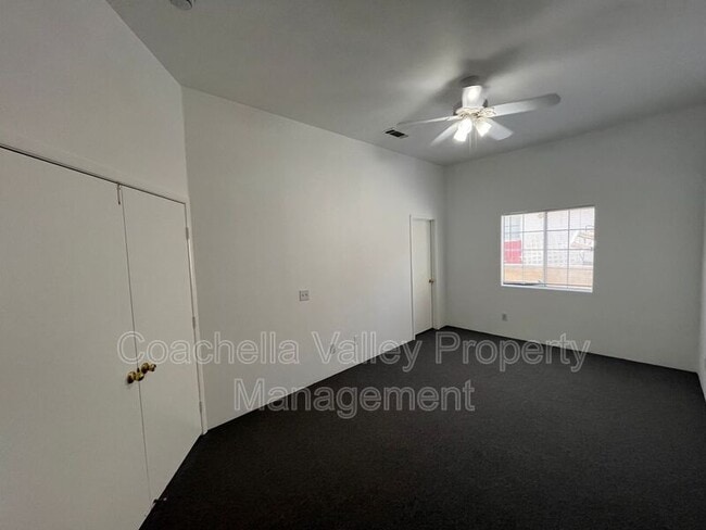 Building Photo - 53750 Avenida Alvarado