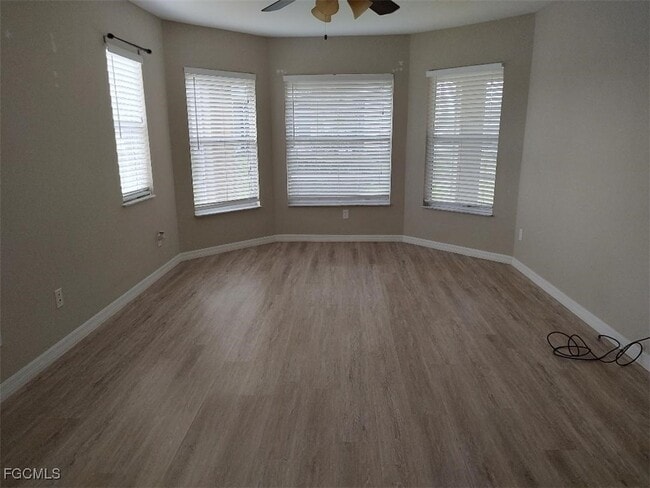 Building Photo - 1034 SE 5th Pl