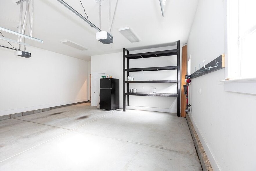 Building Photo - 1700 Pegram St