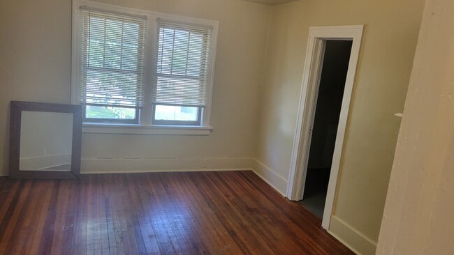 Building Photo - Prospect - 2