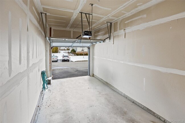 Building Photo - 1005 Constance Ln