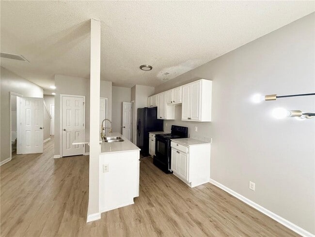 Building Photo - 5481 Sierra Tr