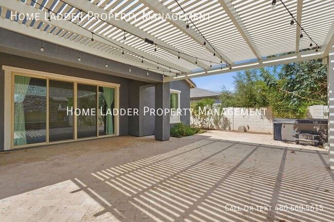 Building Photo - 4203 S Apollo