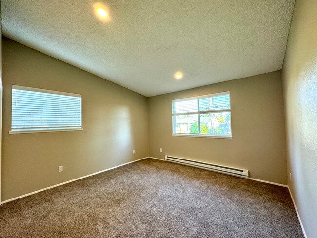 Building Photo - 20924 80th Pl W
