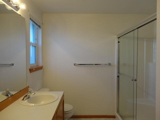 Building Photo - Bright & Spacious Everett Condo – 3 Bed, 2...