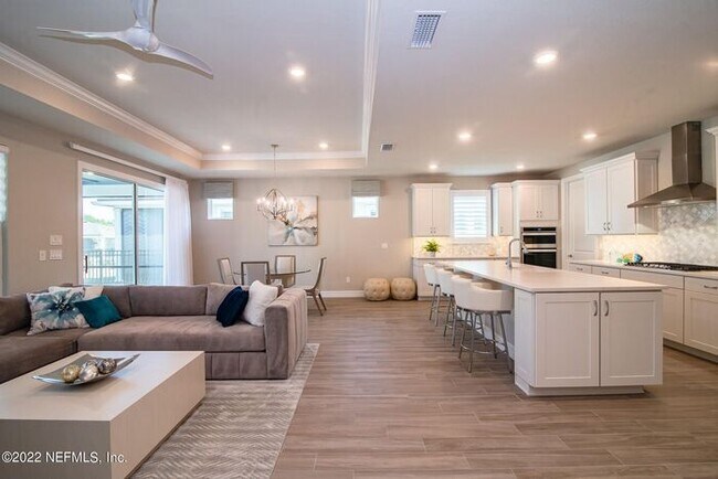 Building Photo - 73 Havencrest Ave