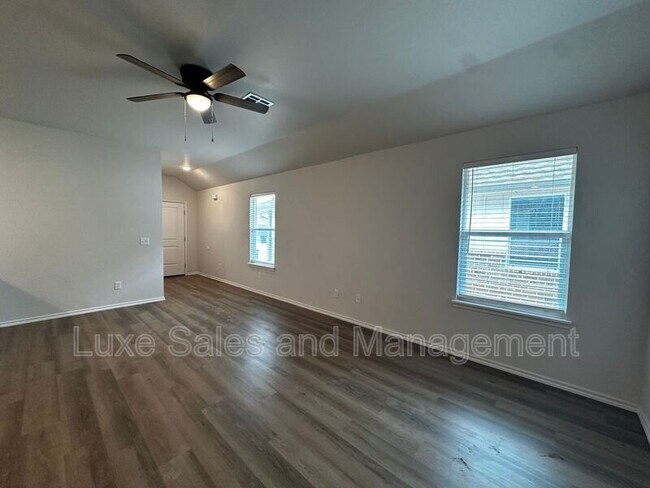 Building Photo - 3715 Franks Wy