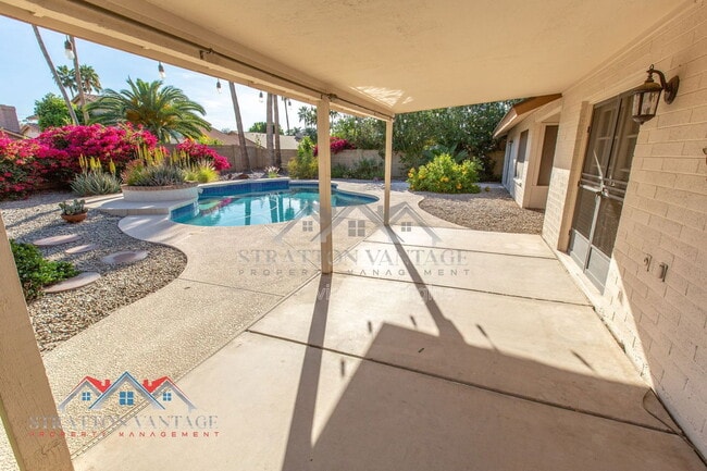 Building Photo - 5513 E Terry Dr