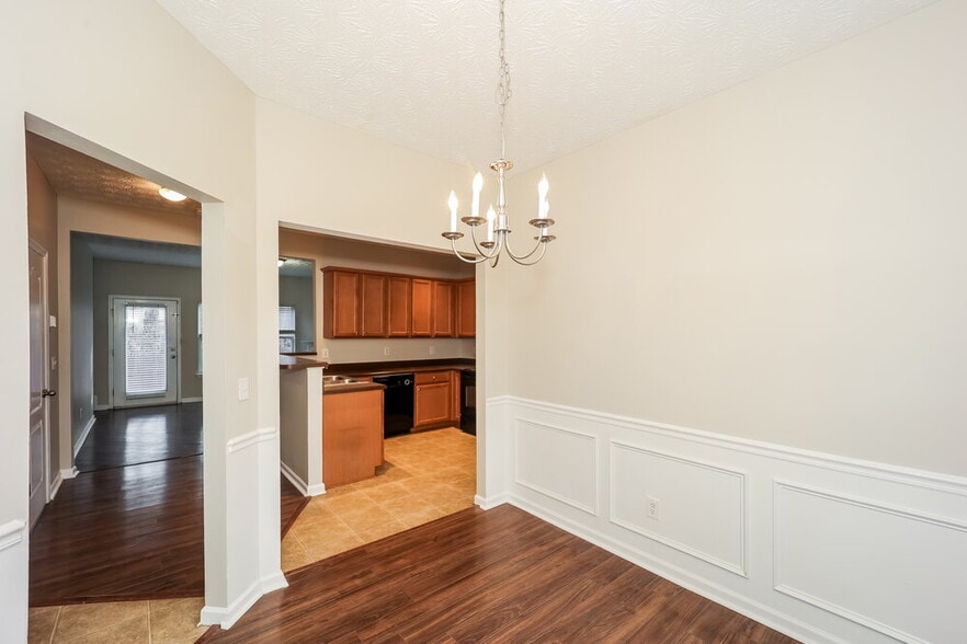 Building Photo - 2344 Bigwood Trl