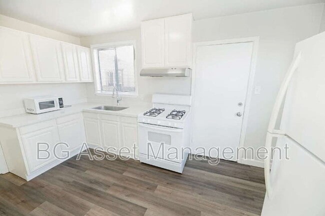 Building Photo - 429 S 23rd St