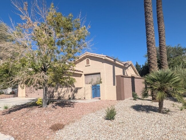 Building Photo - 8000 Revolver Ave