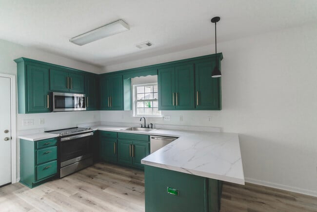 Building Photo - 9703 Full Moon Cir